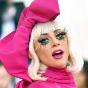 Lady GaGa pubblica il nuovo singolo: Stupid Love 
