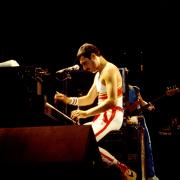 Freddie Mercury: all'asta il suo pianoforte