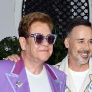 Anche Elton John in vacanza in Italia