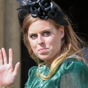 Royal Wedding : per Beatrice niente foto, ma sì alla tiara