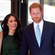 Harry e Meghan tornano in strada per aiutare le famiglie in difficoltà