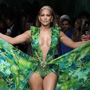 Jennifer Lopez ancora in jungle dress!