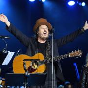 Zucchero pubblica il suo primo album di cover
