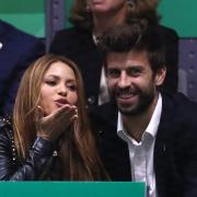 Piqué fischiato in campo: il pubblico tifa Shakira!