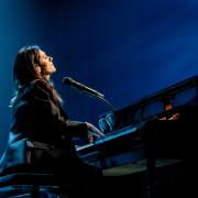 Elisa suona il pianoforte di John Lennon con Dardust: il bellissimo video