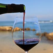 Vino e mare: le più belle cantine d'Italia a picco sulle acque