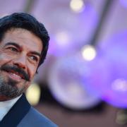 Pierfrancesco Favino e il pericoloso incidente sul set: il video!