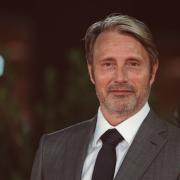 Animali Fantastici 3: Mads Mikkelsen potrebbe essere il sostituto di Johnny Depp