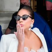Lady Gaga: ecco finalmente svelate le prime immagini di House of Gucci. E sono eccezionali!