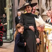 Parata di Reali per il Principe Filippo: ma la più disinvolta è la piccola Charlotte
