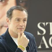 Stefano Accorsi fa un bilancio della sua vita e della sua carriera