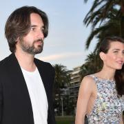 Cannes 2021: Charlotte Casiraghi risplende sul red carpet