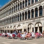 Bufera a Venezia sul menu cortesia