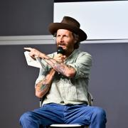 Jovanotti ricorda il fratello scomparso e una canzone di Fabrizio De André