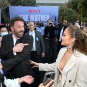 Jennifer Lopez e Ben Affleck: dalla lite ai baci. Il video