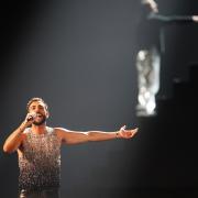 Marco Mengoni rende omaggio a Tina Turner: il video