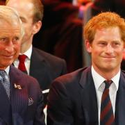 Il Principe Carlo vuole riconciliarsi con Harry e riunire la famiglia