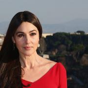 Monica Bellucci: le sue ultime foto sono un omaggio a Firenze e alla bellezza del made in Italy