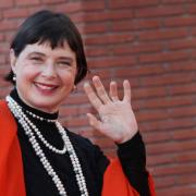 Isabella Rossellini e la sua ode all'età:  dona la vera libertà