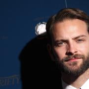 Alessandro Borghi più affascinante che mai