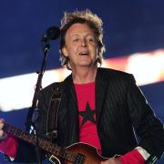 Paul McCartney rivela il suo segreto per vederci bene senza occhiali