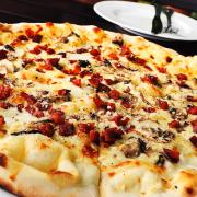 Altro che Briatore: ecco la pizza cosparsa d'oro che costa quasi 100 euro