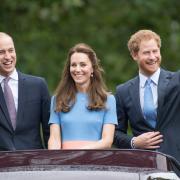 In ricordo di Lady D: Kate, William e Harry di nuovo insieme. Scoppierà la pace?