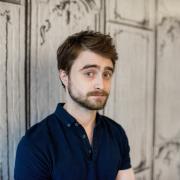 Daniel Radcliffe irriconoscibile nelle nuove foto di scena