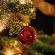La bellissima storia delle palline per addobbare l'albero di Natale
