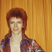 David Bowie e quella volta che regalò due chitarre a Lewis Hamilton
