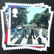 8 agosto 1969:  i Beatles scattano la celebre foto sulle strisce di Abbey Road