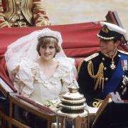 Matrimonio di Carlo e Diana: va all'asta una fetta della loro torta nuziale!