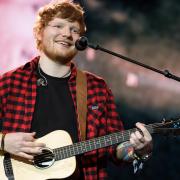 Ed Sheeran ha un cuore grande: la chitarra usata per "Equals" all'asta per beneficenza