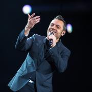 Tiziano Ferro. Il 20 settembre esce Accetto Miracoli