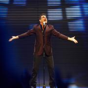 George Michael: finalmente l'emozionante video di Spinning The Wheel a Earls Court