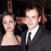 Angelina Jolie incontra in segreto il primo marito