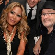 Phil Collins  alla riscossa: riconquista la villa  da cui la moglie lo aveva cacciato