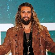 Jason Momoa vola a New York per sostenere Zoë Kravitz