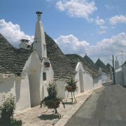 Ad Alberobello anche i trulli festeggiano San Valentino