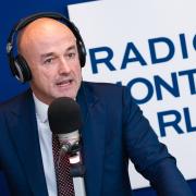 Gianluigi Nuzzi: vi accompagno nelle stanze più segrete del Vaticano
