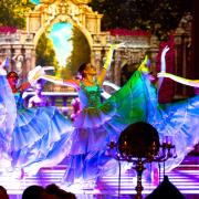 A Monte Carlo, tra balli in maschera e omaggio a Dante