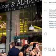 In Spagna c’è un bar dove si assumono solo dipendenti over 50