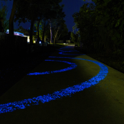 La pista ciclabile luminescente più lunga del mondo si trova in Campania
