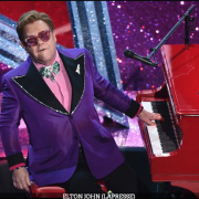 Elton John vende il suo pianoforte per 915mila dollari