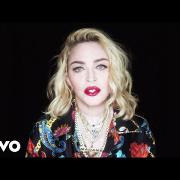 Madonna pubblica il video di Crave