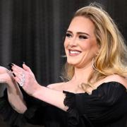Adele si è sposata. Lo pensano i fan