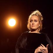 Adele che beve Spritz e fa le linguacce: tutti i retroscena più divertenti del suo show