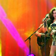 Amy Winehouse: va all'asta il suo ultimo abito