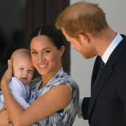 Harry e Meghan. Ecco cosa hanno regalato al piccolo Archie per Natale