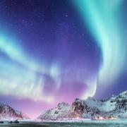 L'aurora boreale vista dallo Spazio incanta il mondo intero